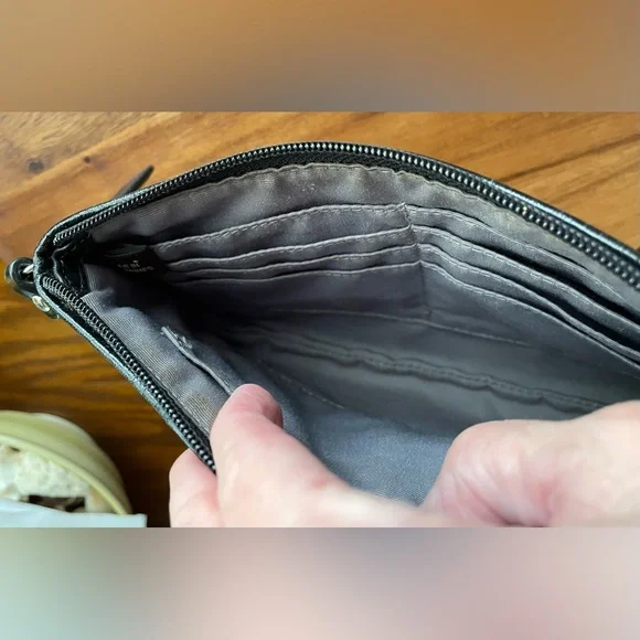 AUTHENTIC COACH Signature Ashley Wristlet Wallet - Black - Nickle - Zipper/Strap - Picture 6 of 8